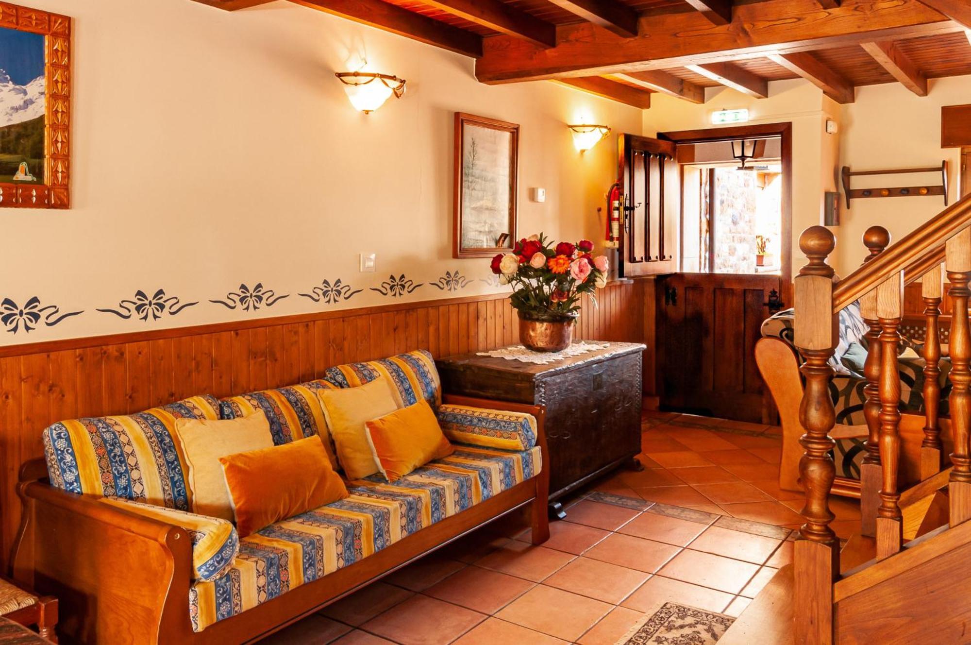 Casa Rural La Regoria Carrena de Cabrales Extérieur photo