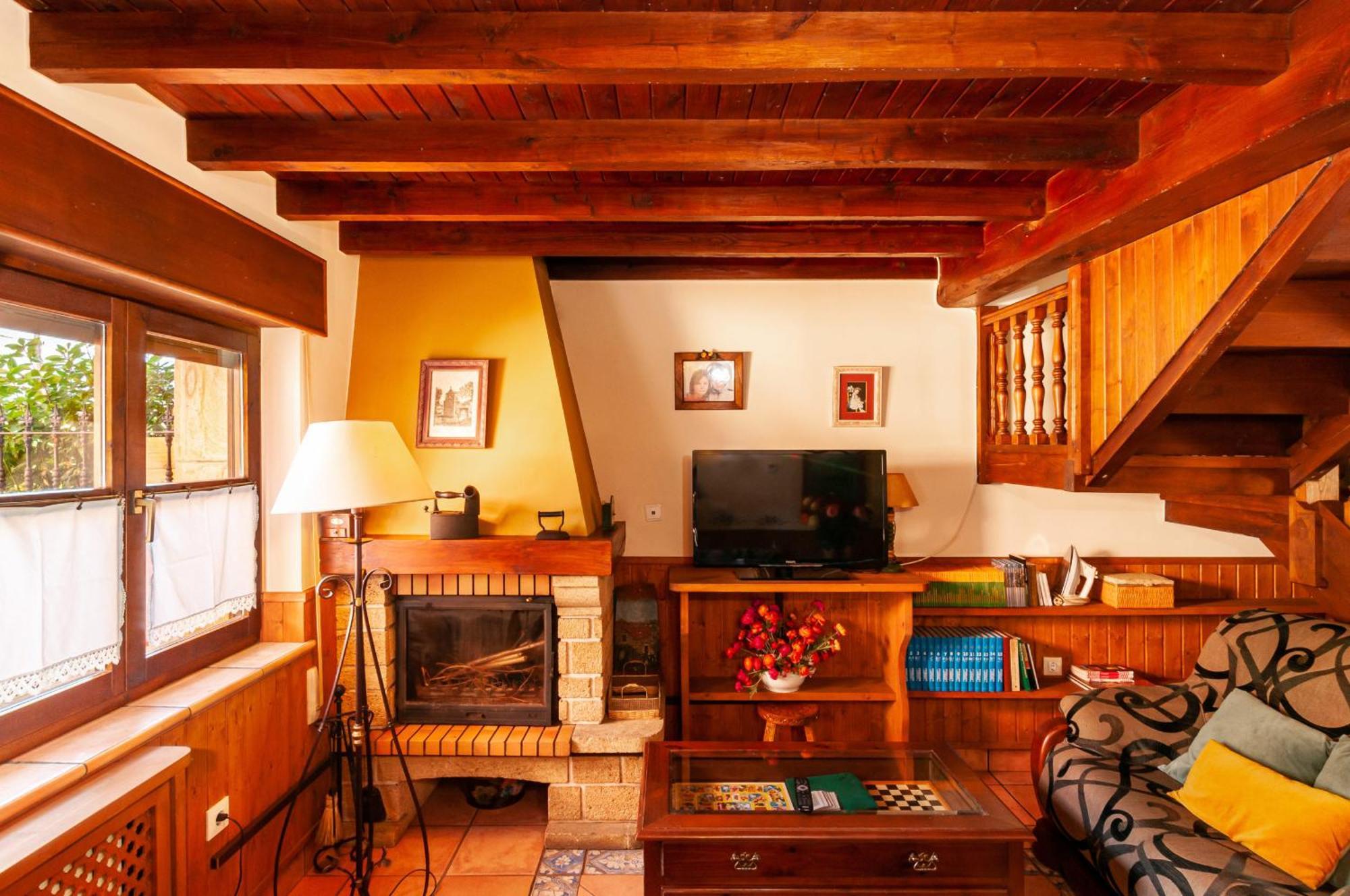 Casa Rural La Regoria Carrena de Cabrales Extérieur photo