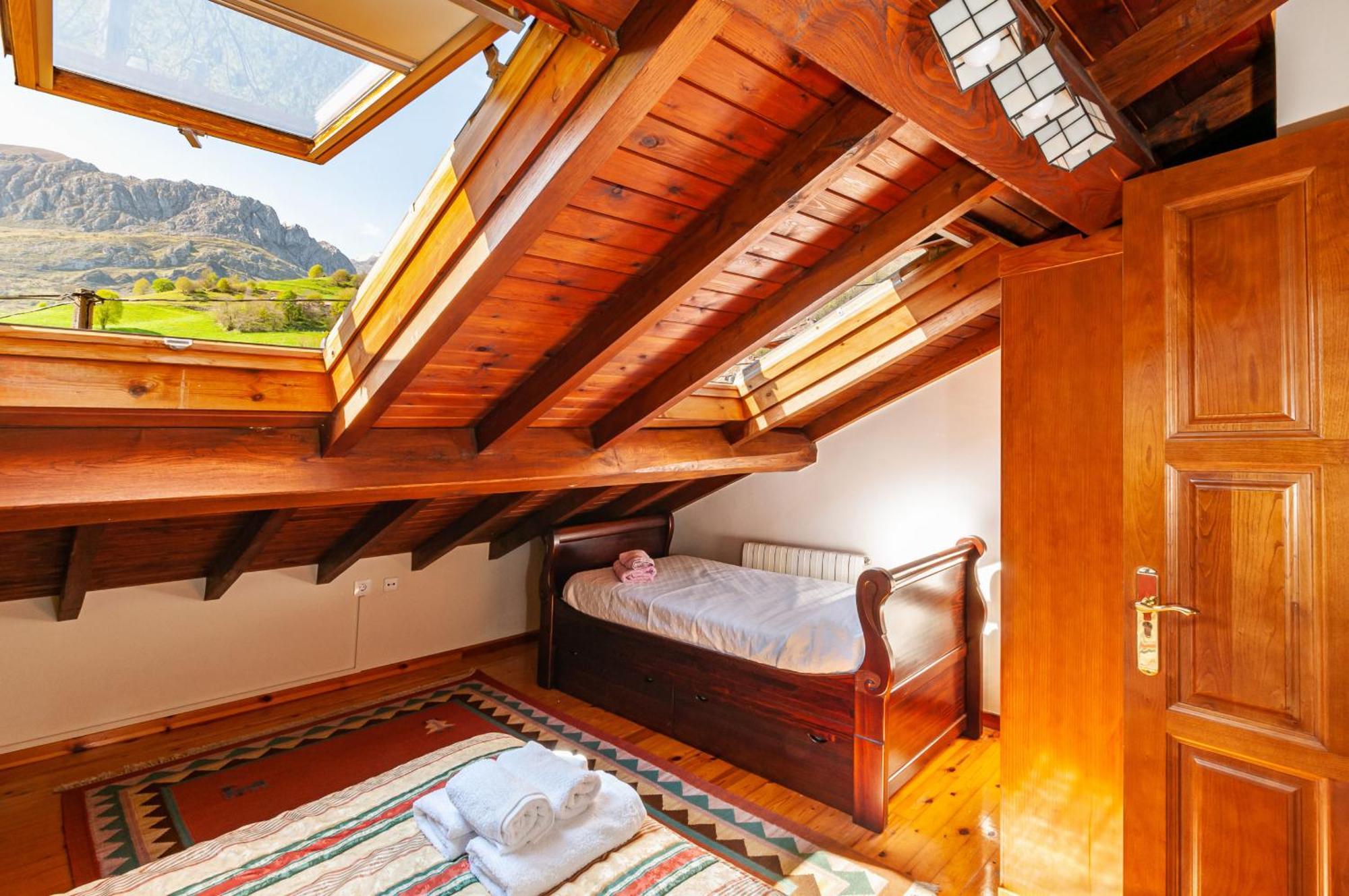 Casa Rural La Regoria Carrena de Cabrales Extérieur photo